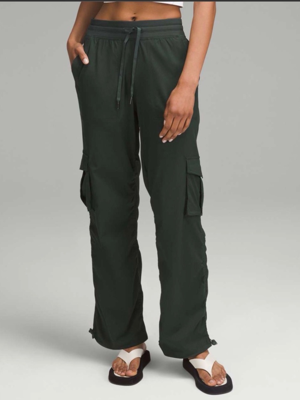 Lululemon Women’s Dance Studio Relaxed-Fit Mid-Rise Cargo Pant Legacy Green M